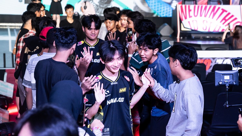 MPL ID S18: NAVI Kalahkan RRQ Hoshi, Kokoh di Puncak Klasemen