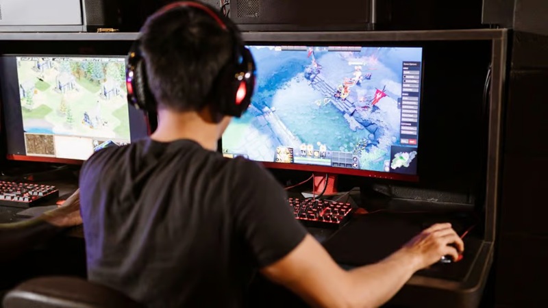 Ayah di China Gugat Tencent hingga miHoYo Rp24 Ribu, Protes Sistem Anti-Kecanduan Game Dinilai Gagal
