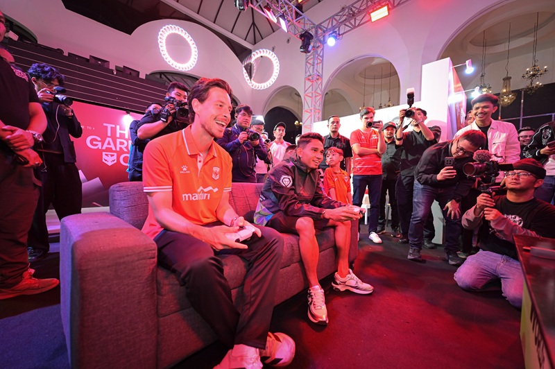 Thom Haye dan Marselino Bertanding EA Sports FC
