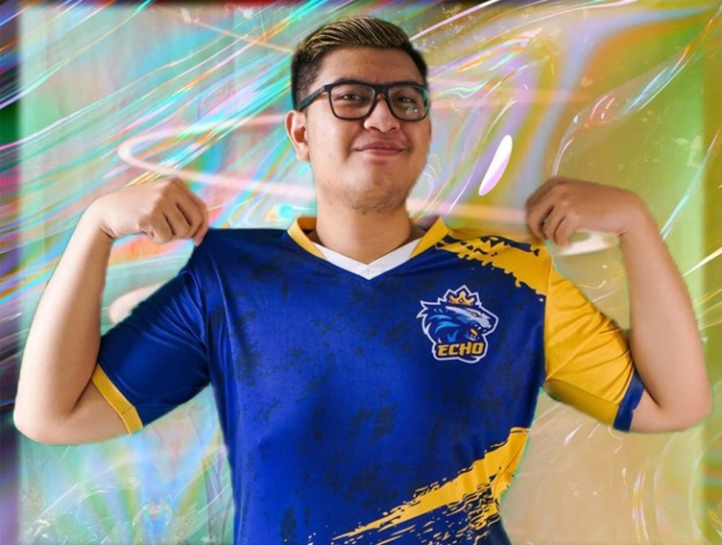 Coach Chrisjo saat masih di ECHO Esports