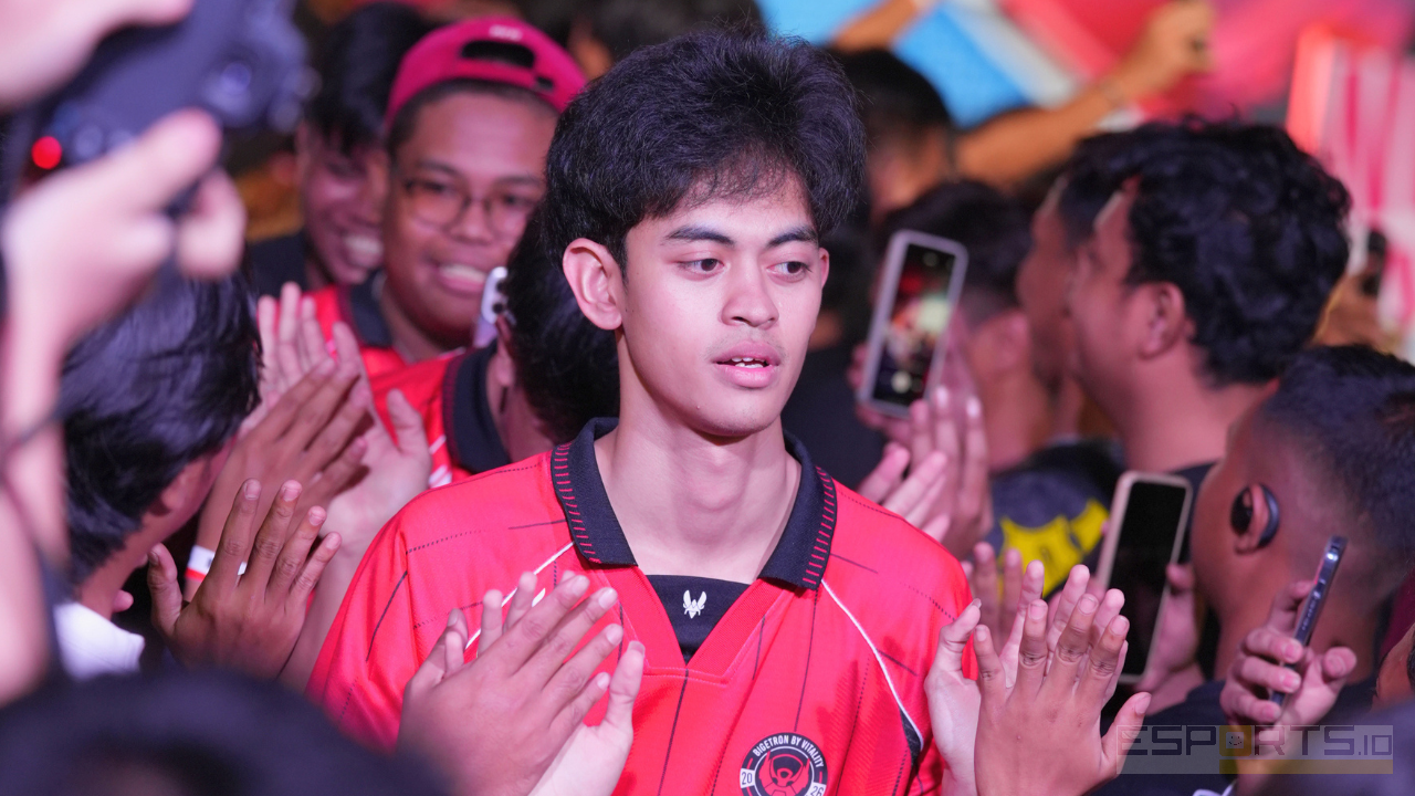 Moreno: "Penampilan RRQ Hoshi di MPL ID Season 18 Mengejutkan"