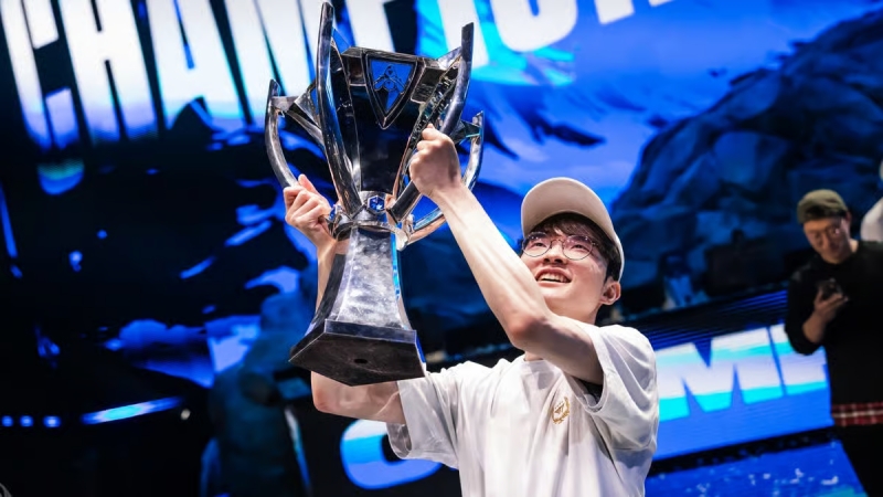 Faker Perpanjang Kontrak dengan T1 hingga 2029, Tegaskan Belum Mau Pensiun