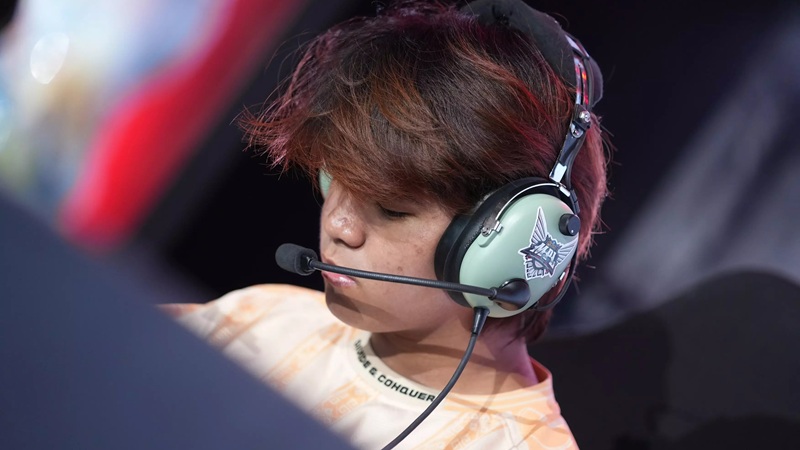 Hasil MPL ID S16: Debut Gemilang QINN Warnai Kemenangan Perdana Dewa United Esports