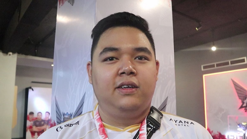 Tak Kesulitan Adaptasi, R7 Menjelma jadi Offlaner Papan Atas