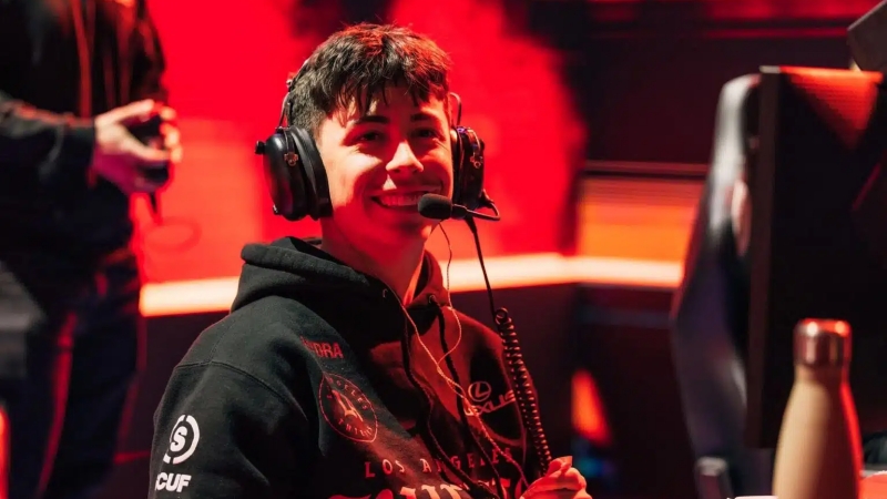 Razer Kolaborasi dengan Pro Gamer HyDra dari Los Angeles Thieves untuk Controller Esports Konsol Baru