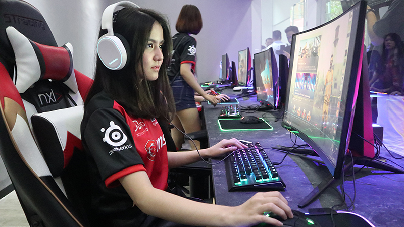 Beri Gebrakan, Richard Permana Buka Nxl> Esports Center!