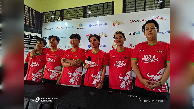 Bulls GPX Bantai EVOS Holly, Nasduk: 