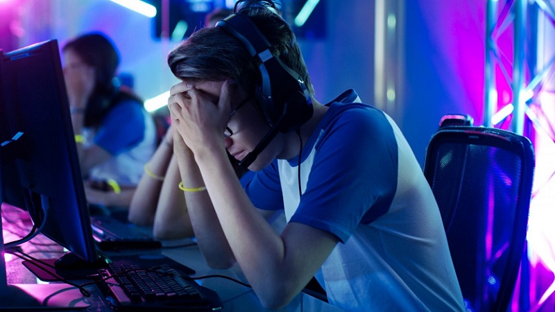 Mau Jadi Gamer Pro? Kenali Resiko Jadi Atlet Esports