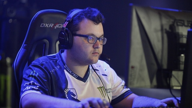 MinD_ContRoL Ungkap WEU Akan Terus jadi Region Dota 2 Terbaik