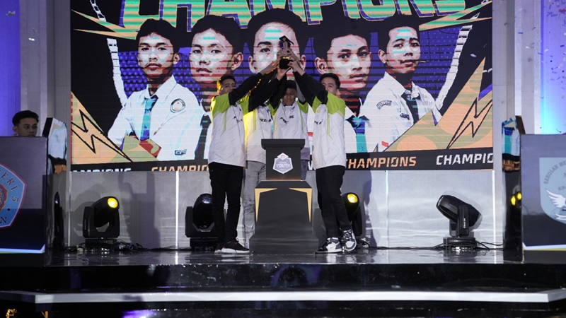 SMA Negeri 1 Kelapa Bangka Belitung Resmi jadi Juara Baru GYC 2024 Free Fire!