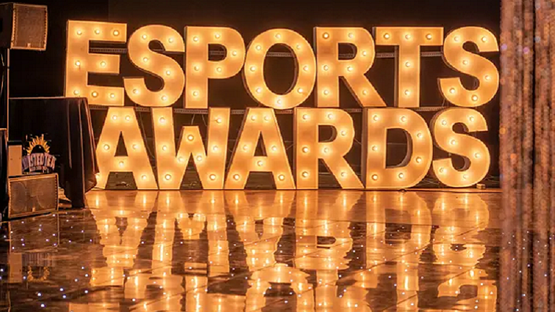 Daftar Lengkap Pemenang Esports Awards 2021 Dari Tiap Kategori!