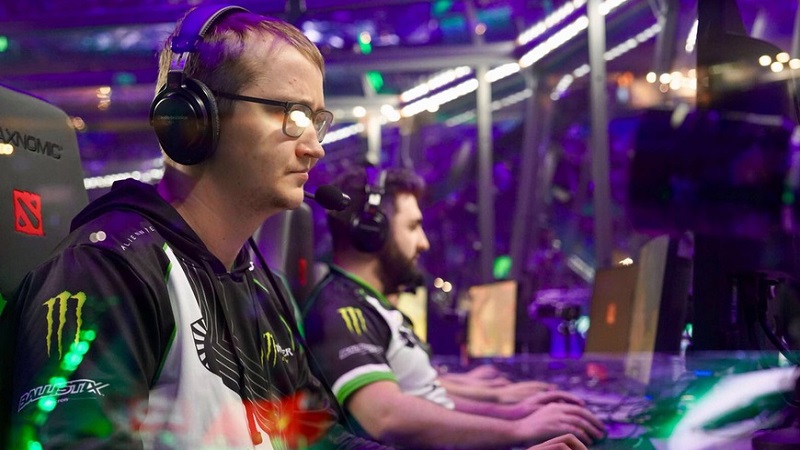 Matumbaman Tercoreng, Kuroky Ambil Peran Carry