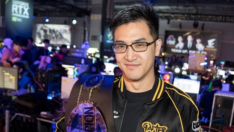 Umur Hanyalah Angka, GamerBee bergabung dengan Flash Wolves