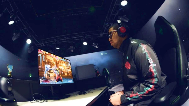 Kunci Sukses NoahTheProdigy di Esports Street Fighter 6: Abaikan Sekolah, Fokus Bertarung