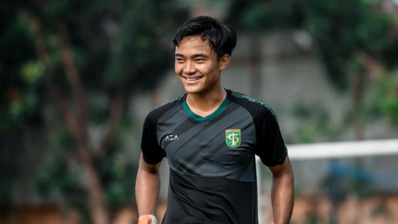 Kiper Persebaya Ini Ingin Banting Setir Jadi Atlet Esports