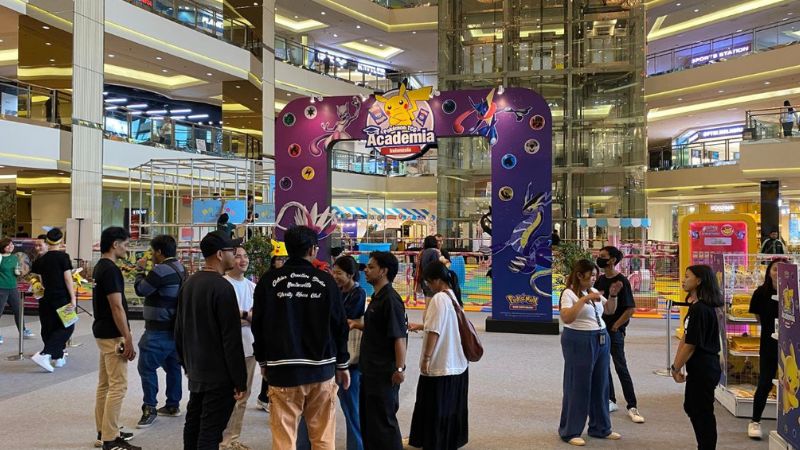 Pokemon Game Kartu Koleksi Hadir di Program Liburan Sekolah Mal Taman Anggrek